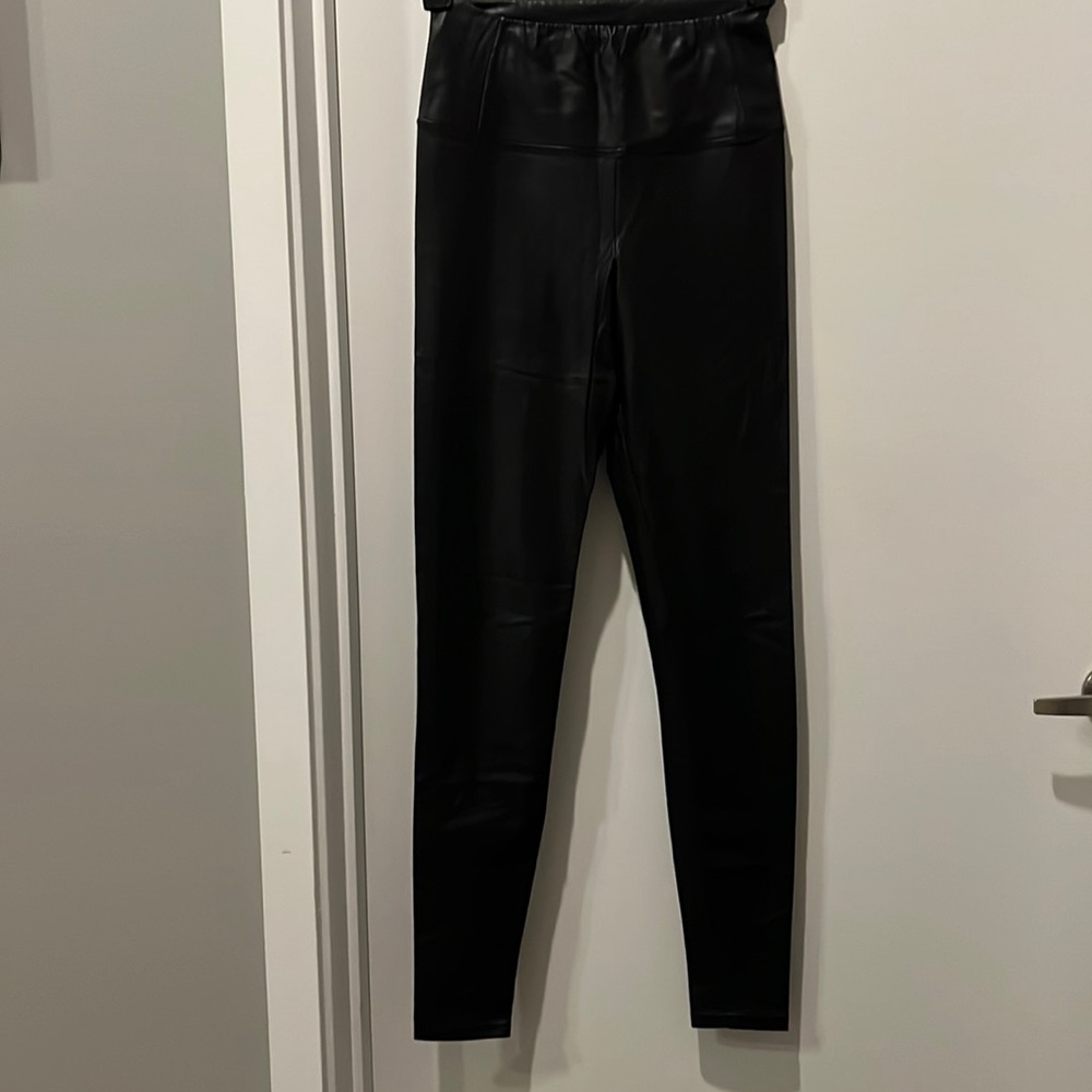 Vegan Leather leggings from Aritizia